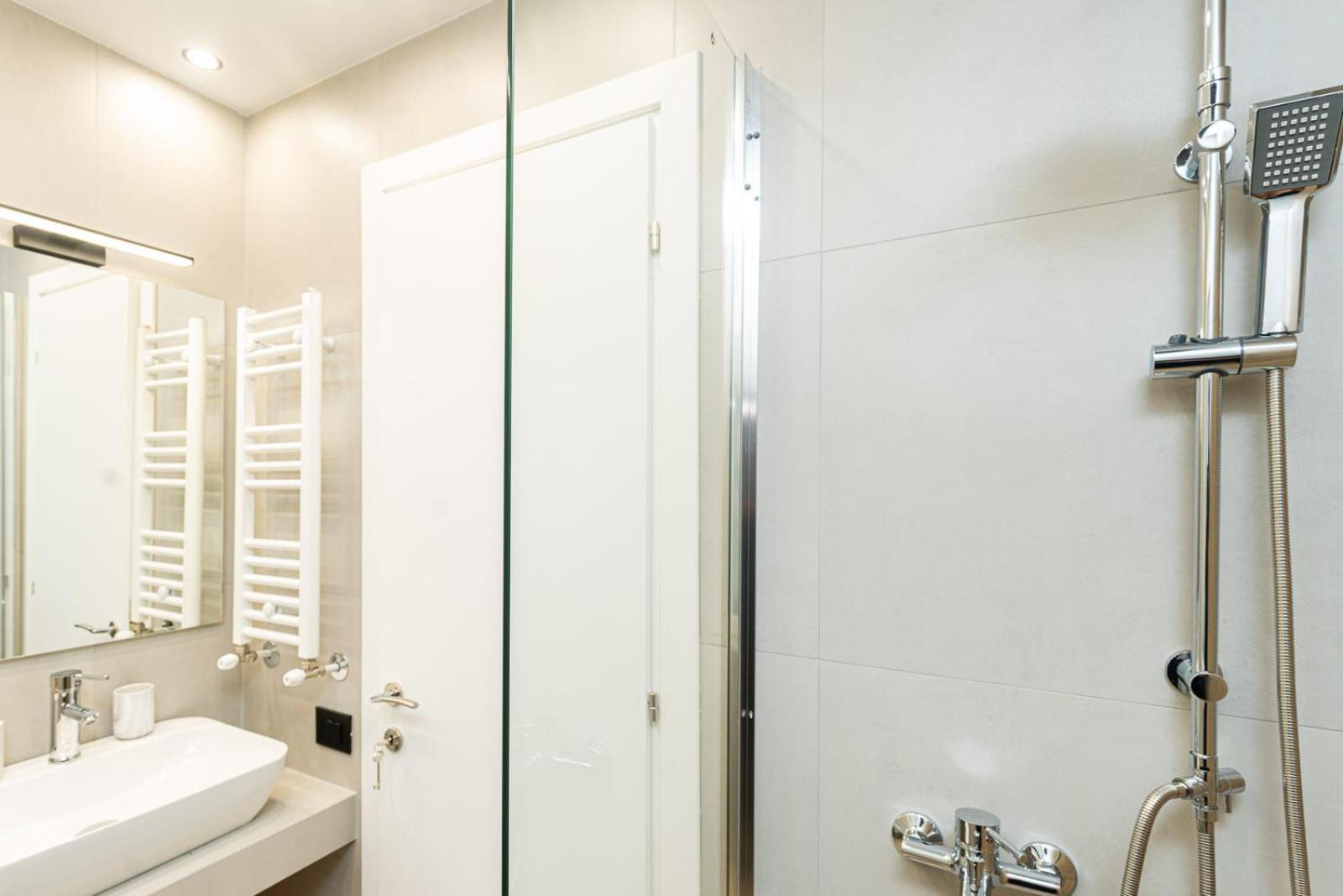 Modern 3 Bedroom Luxury Apartment Thessaloniki Buitenkant foto